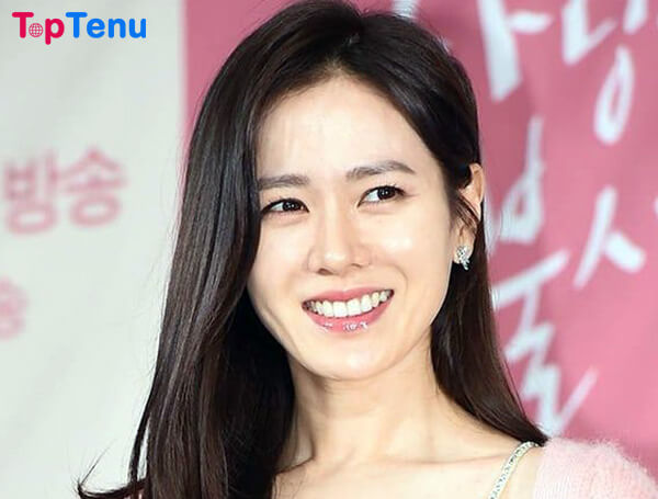 Top 10 Most Beautiful Korean Actresses 2021